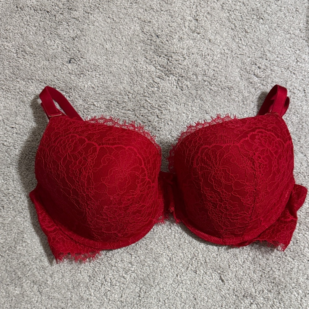 Victoria's Secret Vibrant Red Lace Bra